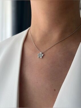NTW Kay Jewelers sterling Silver Moissanite Floral Pavé Pendant Necklace